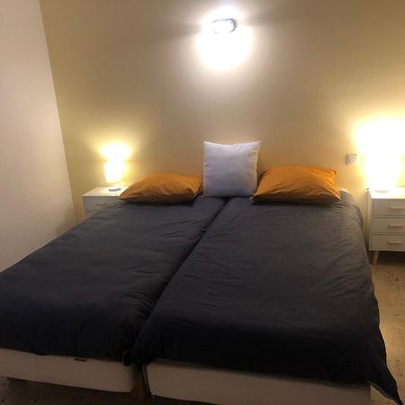 Chambre Pratique Avec Wc Et Vasque Attenant Du Rucher Naturaile Montagnac  Exteriör bild